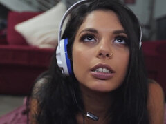 Adria Rae helps her friend Gina Valentina with her gaming addiction