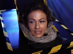 Space Taxi with Pretty Brunette - Tyten part 1