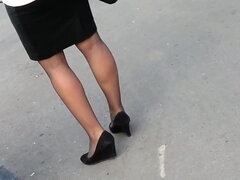 candid pantyhose sexy legs  281-1