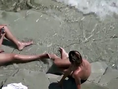 Beach sex exposed on voyeur cam by pervert