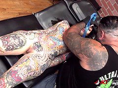 Tiger lilly gets a forehead tattoo while naked