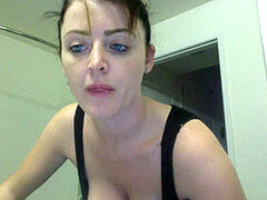Sophie Dee morning webcammed (no audio)