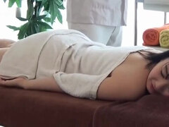 Winsome oriental hussy performing in massage with happy end
