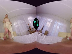 Sultry minx VR aphrodisiac sex scene