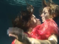 Bubbly Lilia - underwater teen smut - Underwater Show