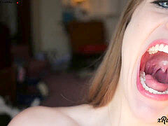 hot giantess flashes mouth and feet