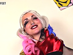 Harley Quinn cosplayers make great use of their feet in pantyhose