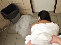 Duże cycki, Panna młoda, Brunetka, Zdrada, Puszysta, Europejski, Uwiedziony, Prysznic
