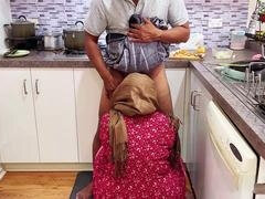 Anal, Tante, Utroskap, Klubb, Par, Inder, Kyssing, Hushjelp