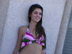 Leie, Bikini, Braunhaarige, Prominente, Masturbation, Erotischer film, Scherzbold, Jungendliche (18+)
