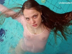 Røv, Kvinde, Hd, Offentlig, Russisk, Solo, Teenager, Under vand