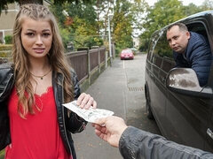 Stor røv, Stor pik, Bil, Hundestilling, Penge, Naturlige bryster, Teenager, Bryster