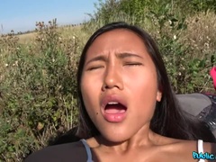 Amateur, Mamada, Estilo perrito, Corridas faciales, Penetracion con dedos, Al aire libre, Pov, Público