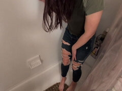 Amateur Girl Pee Desperation in Jeans