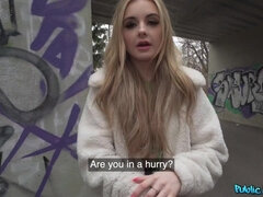 Amateur, Blonde, Sucer une bite, Européenne, Argent, Pov, Public, Réalité
