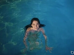 Bloke Finds Strange Mermaid in his Pool