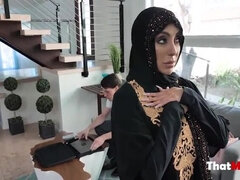Arab, Veľký zadok, Kuřba, Brunetka, Prsnatá, Fetiš, Milf  mčbp, Jazdectvo