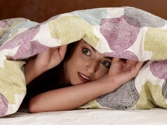 Brunette, Kysse, Lesbisk, Slikning, Mor jeg gerne vil kneppe, Fisse, Stripning, Bryster