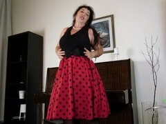 Cougar, Capellona, Lingerie, Masturbazione, Matura, Mamma che vorrei scoparmi, Figa, Tette cascanti