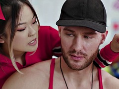 Babe, Stor pik, Pik sutte, Sædskud, Komme på ansigtet, Håndjob, Imellem racer, Pov