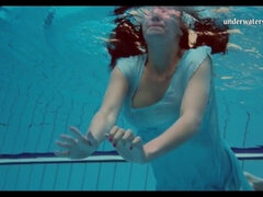 18 jahre, Tschechisch, Frau, Öffentlich, Russisch, Solo, Jungendliche (18+), Unter wasser