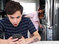 Grosse titten, Hd, Lecken, Masturbation, Rotschopf, Ablutschen, Tätowierung, Titten