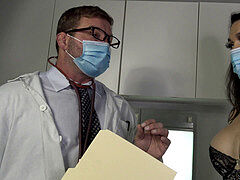 Anal, Stor pik, Pik sutte, Doktor, Maske, Shemale, Tatovering