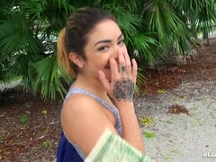 Amateur, Culo, Mamada, Morena, Coche, Pajear, Pov, Tatuaje