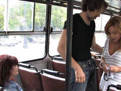 18 let, Amatéři, Autobus, Dávení penisem, Přírodní prsa, Na veřejnosti, Kozičky, Vlhká