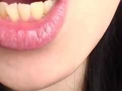 [amateur Girl Series] Amateur Yukari's Selfie of Her Tongue and Inside Her Mouth