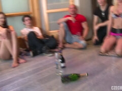 Mooi, Blond, Bruinharig, Tsjechisch, Spel, Kort haar, Swinger