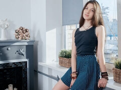 Amatør, Brunette, Fingring, Onani, Alene, Stripping, Tenåring, Pupper