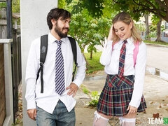 Amateur, Grosse bite, Gros seins, Sucer une bite, En levrette, Maigrichonne, Professeur, Adolescente
