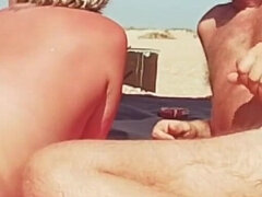 Leie, Strand, Blasen, Spermaladung, Milf, Im freien, Russisch