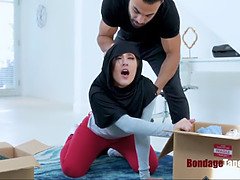 Sis in hijab screwed by stepbrother - jezz beth