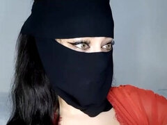 Arabe, Nana, Gros cul, Gros seins, Rondelette, Fait maison, Mère que j'aimerais baiser, Chatte