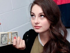 Brunette, Fanget, Hundestilling, Håndjob, Barberet, Tatovering, Teenager, Uniform