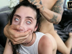 18 let, Kuřba, Brunetka, Pár, Sperma v puse, Dominace, Drobounká, Teenka
