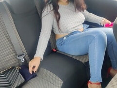Amateur, Voiture, Talons, Jeans, Masturbation, Maman, Public, Jouets