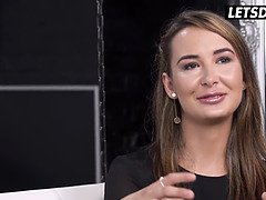 Beautiful Russian Slut (Freya Dee) Takes It Deep In Her Asshole In Hot Anal Session