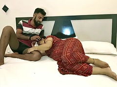 Desi Hot Bhabhi doesnt mind sex with husbands brother! hindi sex