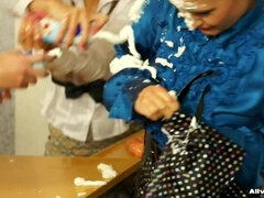 Bójka miedzy kobietami, Jedzenie, Satyna, Uczennica, Nauczyciel, Mokry