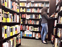 Nice-looking Tight Jeans Milf gets lotioned!