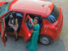 Perse, Iso perse, Ruskeahiuksinen, Hullu, Lesbo, Pillu, Tissit, Märkä