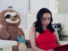 18 jaar, Lieveling, Kinderoppas, Bruinharig, Hondjeshouding, Hd, Latijnse vrouw, Orgasme