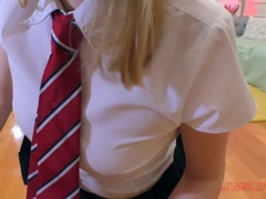 Pijpbeurt, Sperma in gezicht, Handbeurt, Hardcore, Hakken, Slipje, Geschoren, Uniformpje