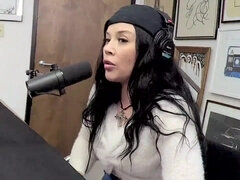 Røv, Stor røv, Store bryster, Bryster