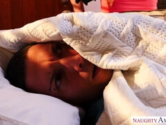 Поза 69, Большие сиськи, Брюнетки, Сперма во рту, Мамочка, Бритые, Чулки, Сиськи