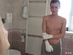Culo, Bagno, Grande cazzo, Tette grandi, Bionda, Mamma, Naturale, Tette