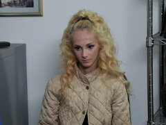 Kont, Condoom, Natuurlijke tieten, Slipje, Gestolen, Strippen, Taboe, Tieten likken